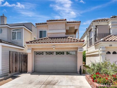 1209 Alabama Street, Huntington Beach, CA