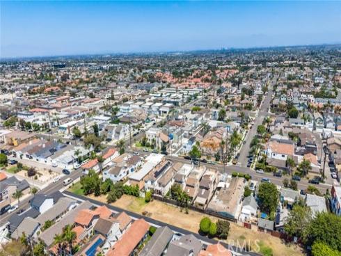 1209 Alabama Street, Huntington Beach, CA