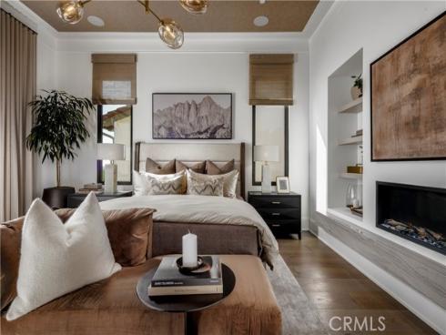 553  Peninsula  , Irvine, CA