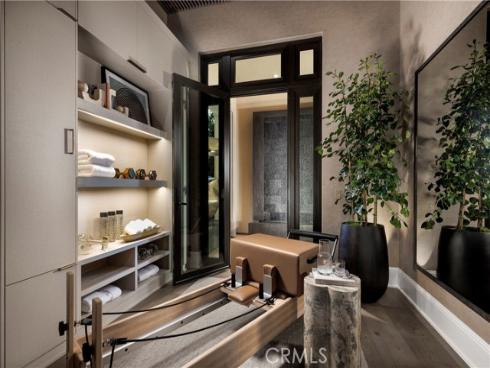 553  Peninsula  , Irvine, CA