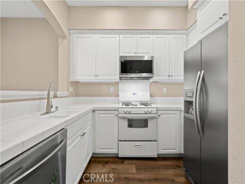 142 Hedge Bloom , Irvine, CA