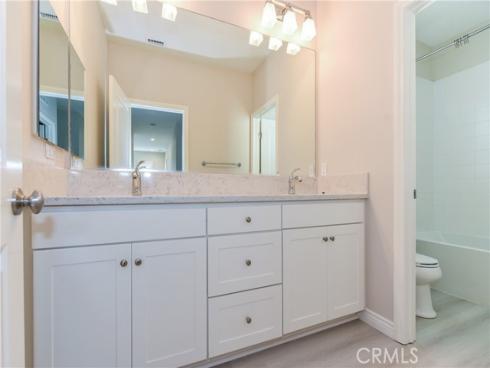 81 Island Coral , Irvine, CA