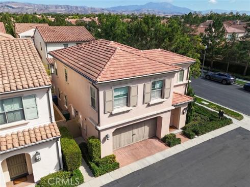 81 Island Coral , Irvine, CA
