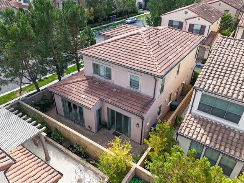 81 Island Coral , Irvine, CA