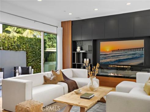 51 Fenway , Irvine, CA