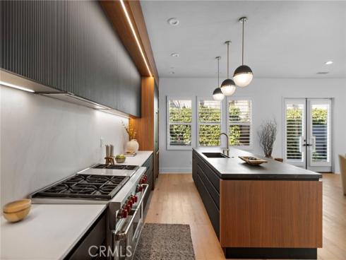 51 Fenway , Irvine, CA