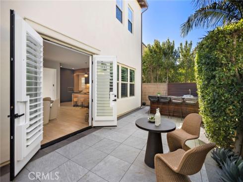 51 Fenway , Irvine, CA