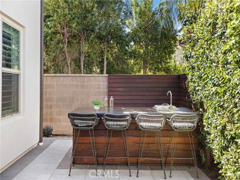 51 Fenway , Irvine, CA