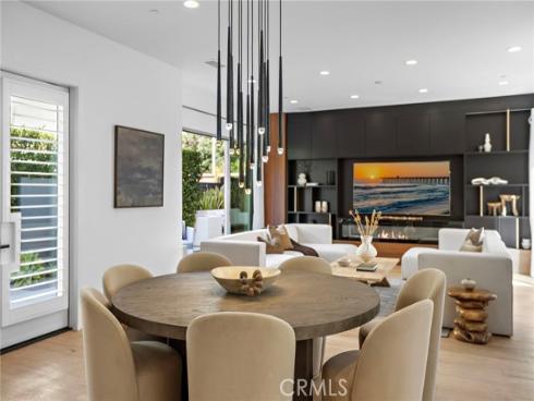51 Fenway , Irvine, CA