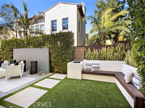 51 Fenway , Irvine, CA