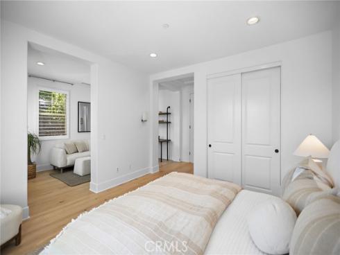 51 Fenway , Irvine, CA
