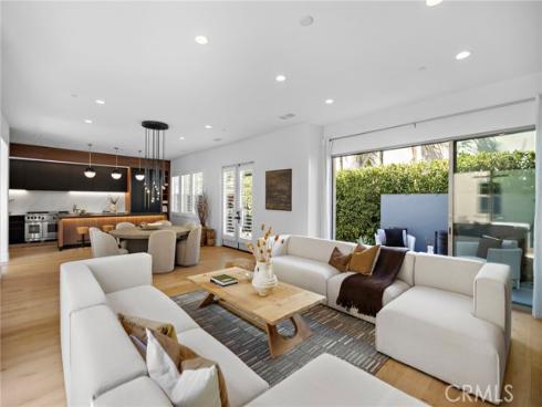 51 Fenway , Irvine, CA