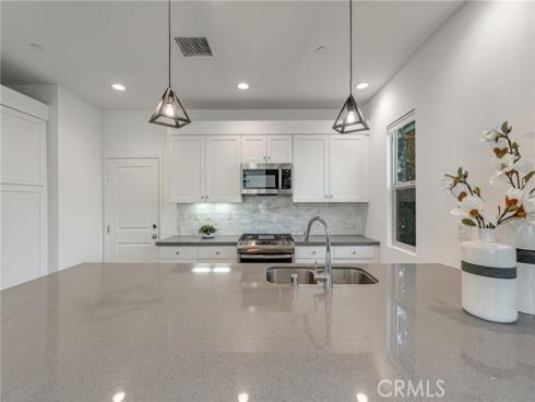 177 Frame , Irvine, CA