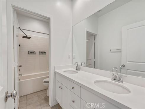 177 Frame , Irvine, CA