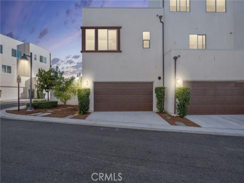 177 Frame , Irvine, CA