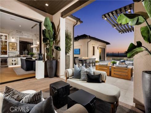560 Peninsula , Irvine, CA
