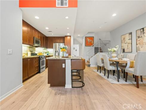 543 Rockefeller , Irvine, CA
