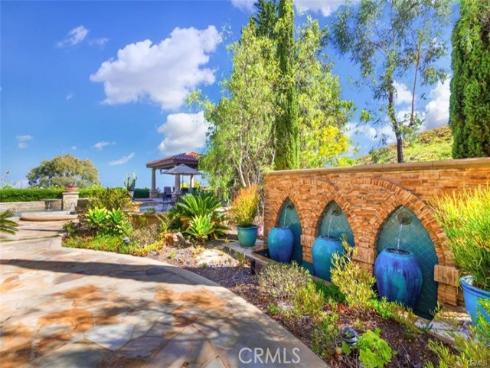 21  Ridgeview  , Irvine, CA