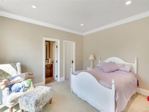 21  Ridgeview  , Irvine, CA