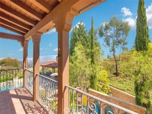 21  Ridgeview  , Irvine, CA