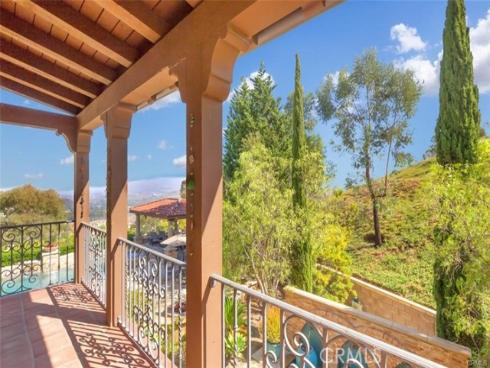 21  Ridgeview  , Irvine, CA