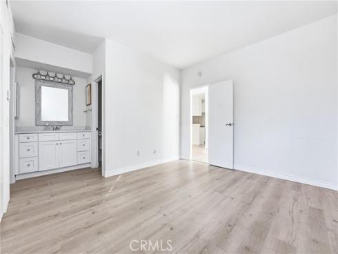 85  Lakepines  , Irvine, CA
