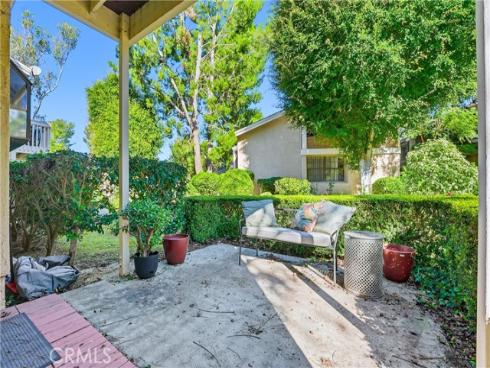 85  Lakepines  , Irvine, CA