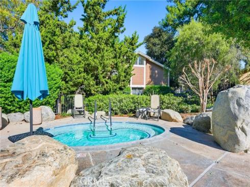 85  Lakepines  , Irvine, CA