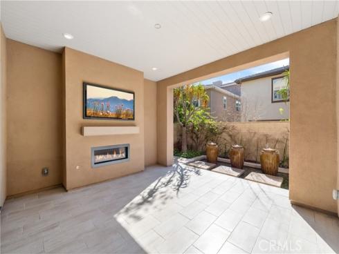 94 Swift , Irvine, CA