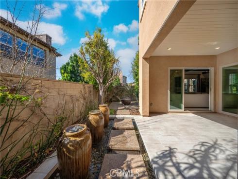 94 Swift , Irvine, CA