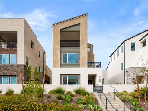 426  Treble  , Irvine, CA