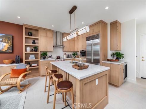 265  Raffini  , Irvine, CA