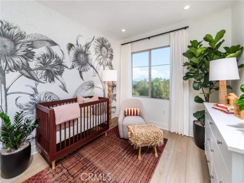 265  Raffini  , Irvine, CA