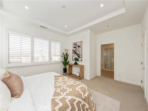 111 Omar , Irvine, CA