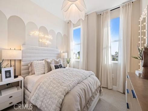 848 Sonia , Irvine, CA