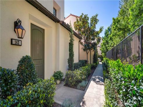 142  Firefly  , Irvine, CA