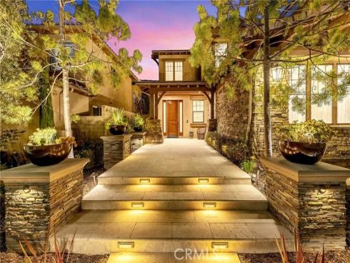123  Calderon  , Irvine, CA