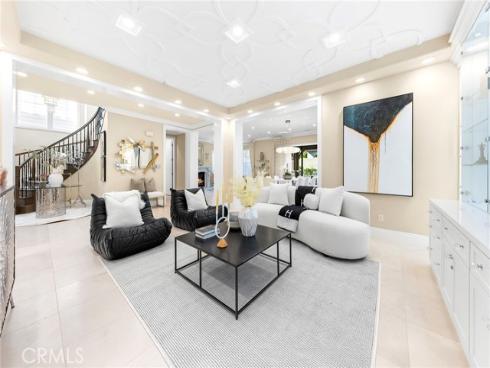 123  Calderon  , Irvine, CA