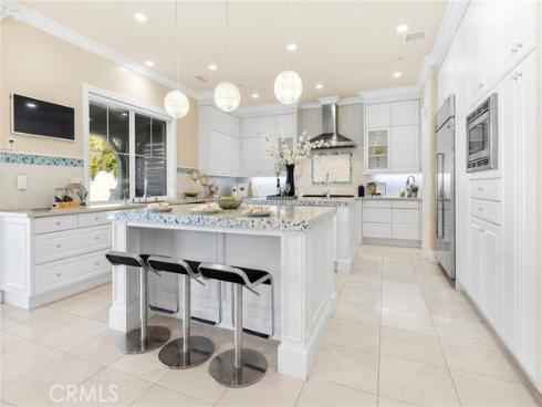 123  Calderon  , Irvine, CA