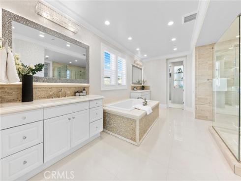 123  Calderon  , Irvine, CA