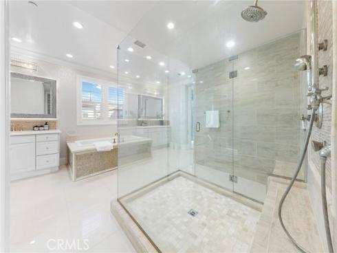 123  Calderon  , Irvine, CA