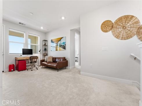458  Loon  , Irvine, CA
