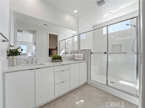 458  Loon  , Irvine, CA