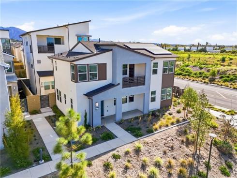 458  Loon  , Irvine, CA