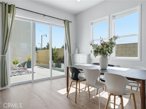 458  Loon  , Irvine, CA