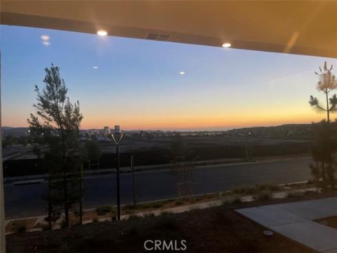 458  Loon  , Irvine, CA