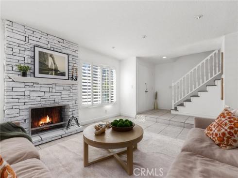 26  Helena  69 , Irvine, CA