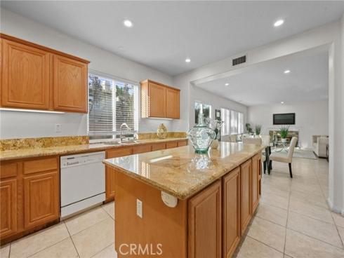 9 Preston , Irvine, CA