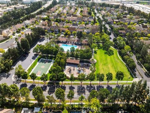 75 Ashford , Irvine, CA