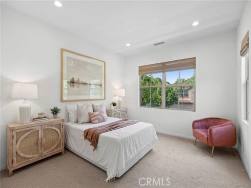 21 Somerton , Irvine, CA